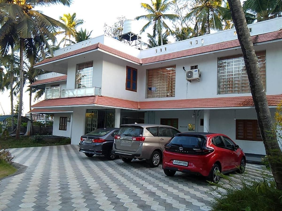 Somatheertham Resort Thiruvananthapuram Exterior foto
